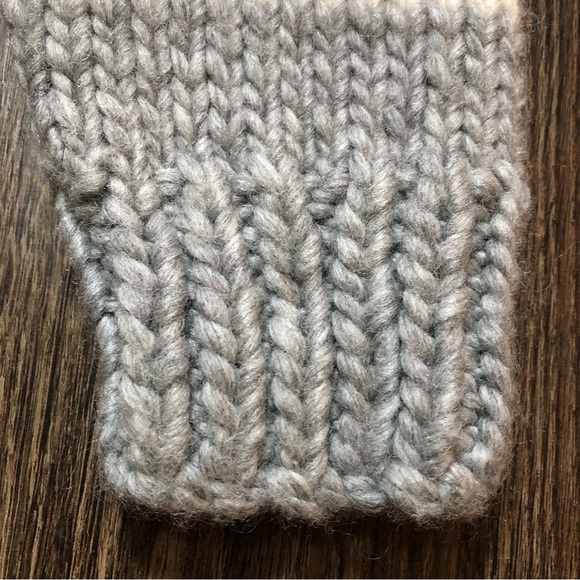 Vintage Handmade Cowichan Zip Up Sweater - Picture 11 of 17